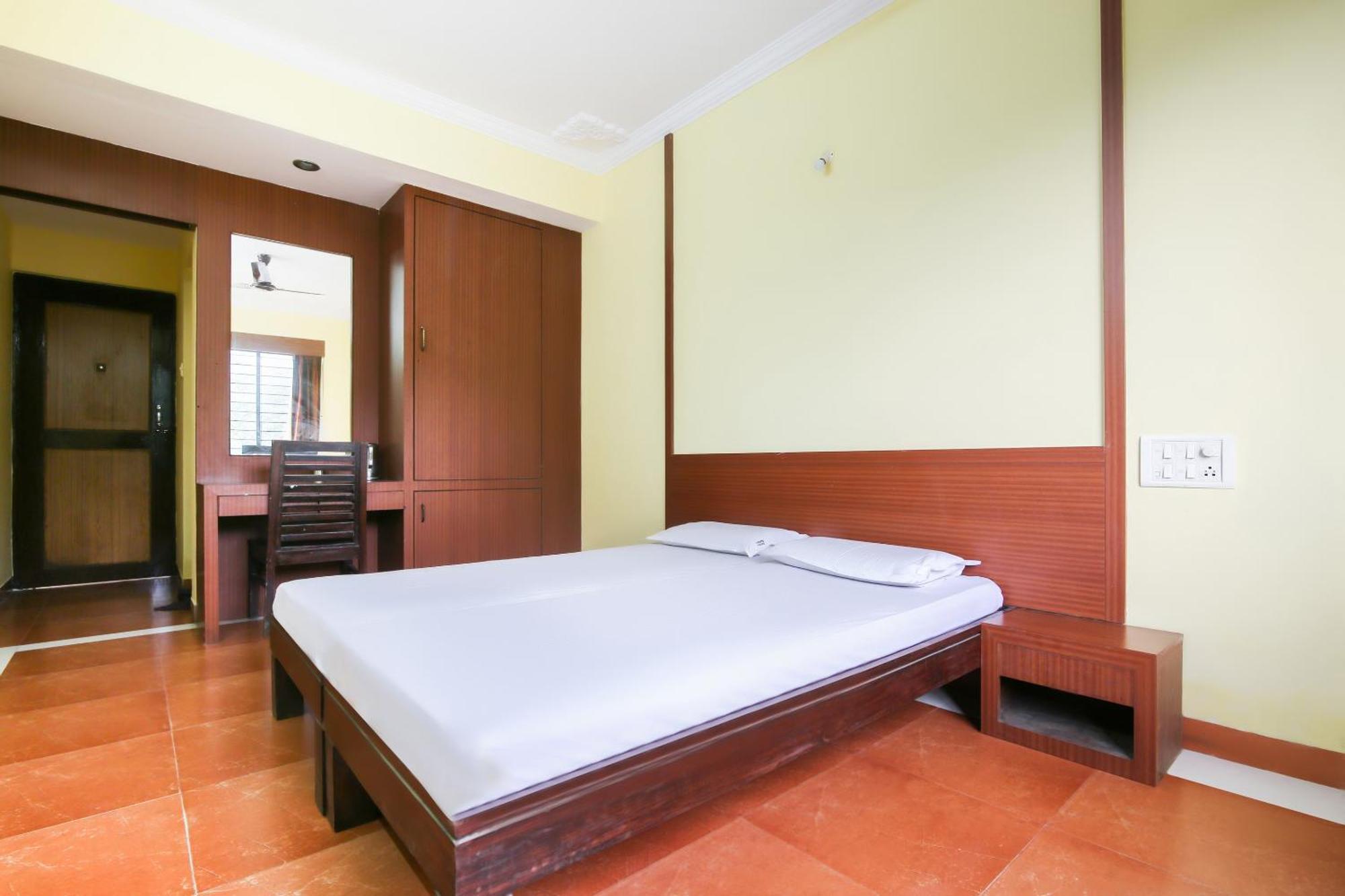 Hotel O Raviraj Classic Cana Exterior photo