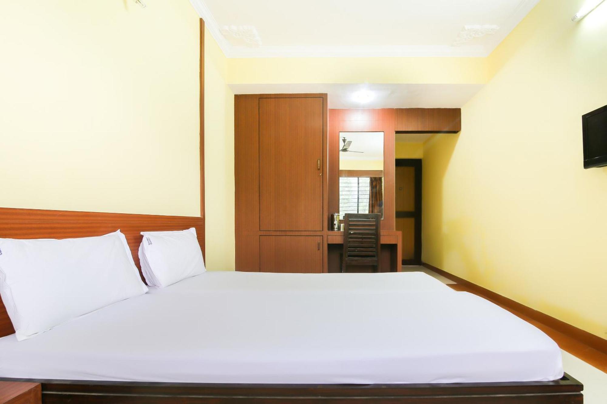 Hotel O Raviraj Classic Cana Exterior photo